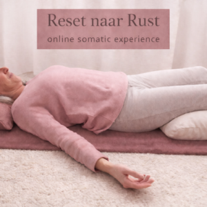 Online Lichte Yoga - Reset naar Rust 10 lessen